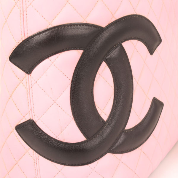 Imagen del logo del bolso chanel cambon rosa