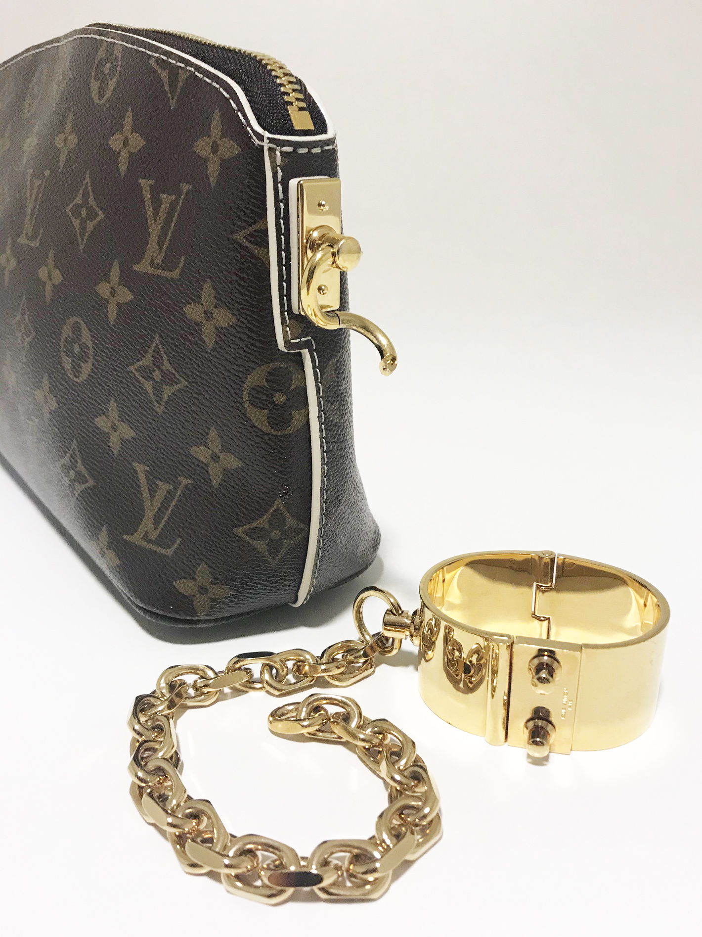 Louis Vuitton Monogram Canvas Gold Chain Clutch Cuff Bag with All